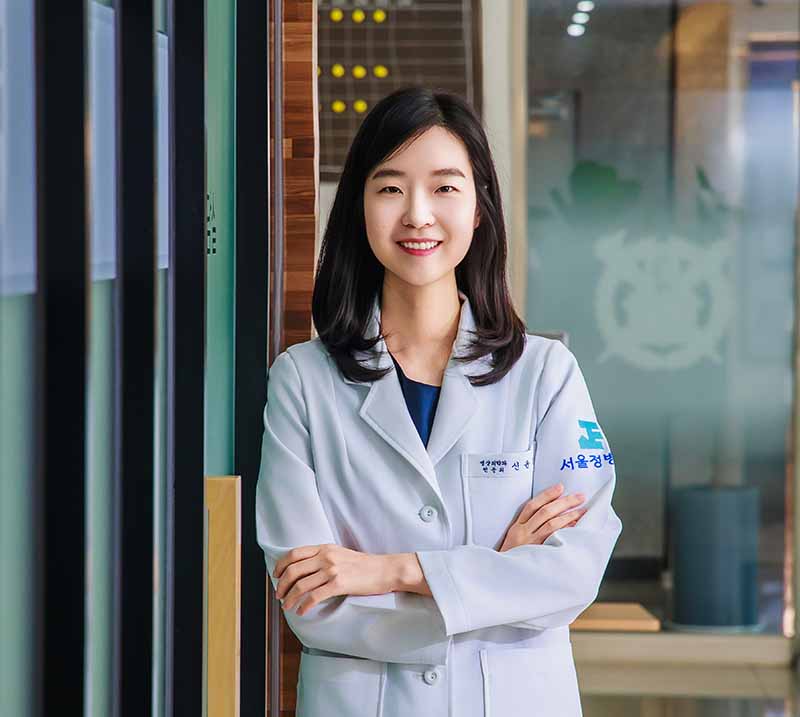 신윤경원장님